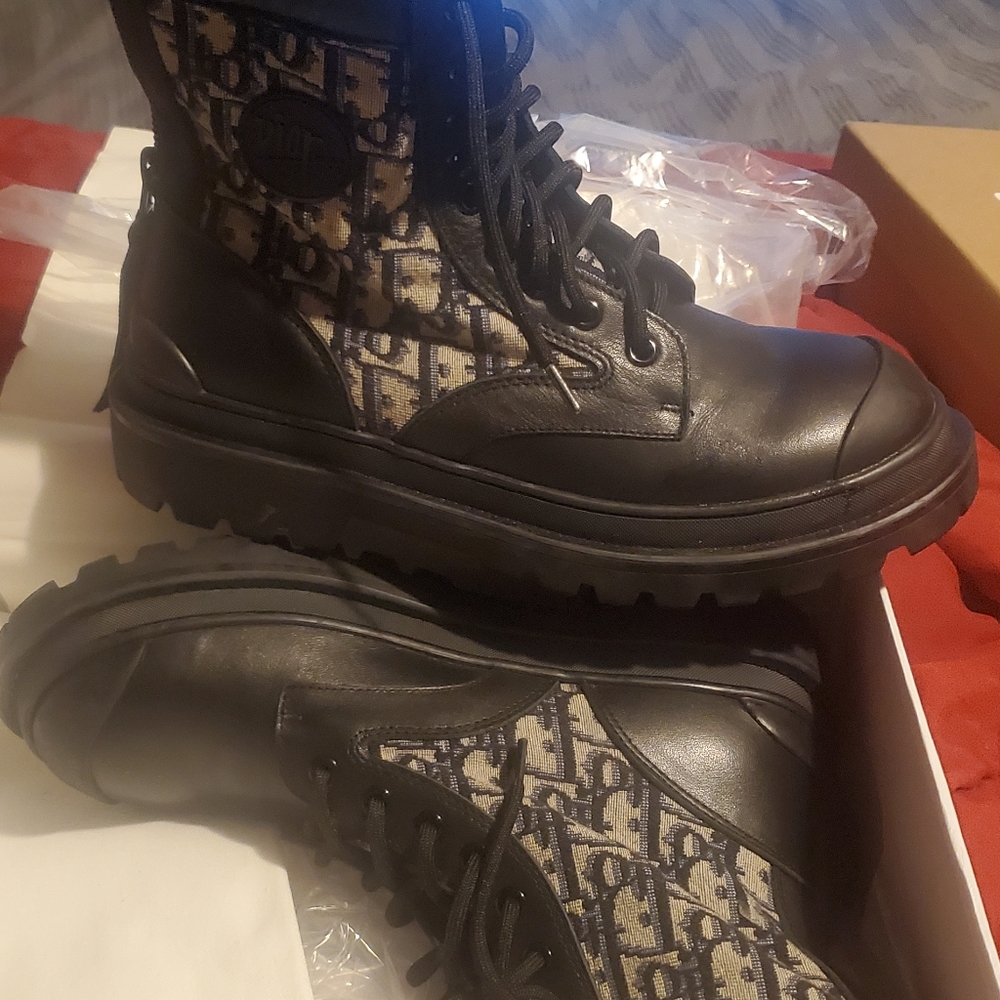 DIOR BOOTS